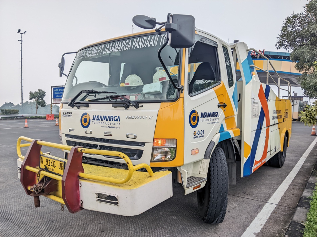 Pelayanan Derek Gratis di Tol Pandaan