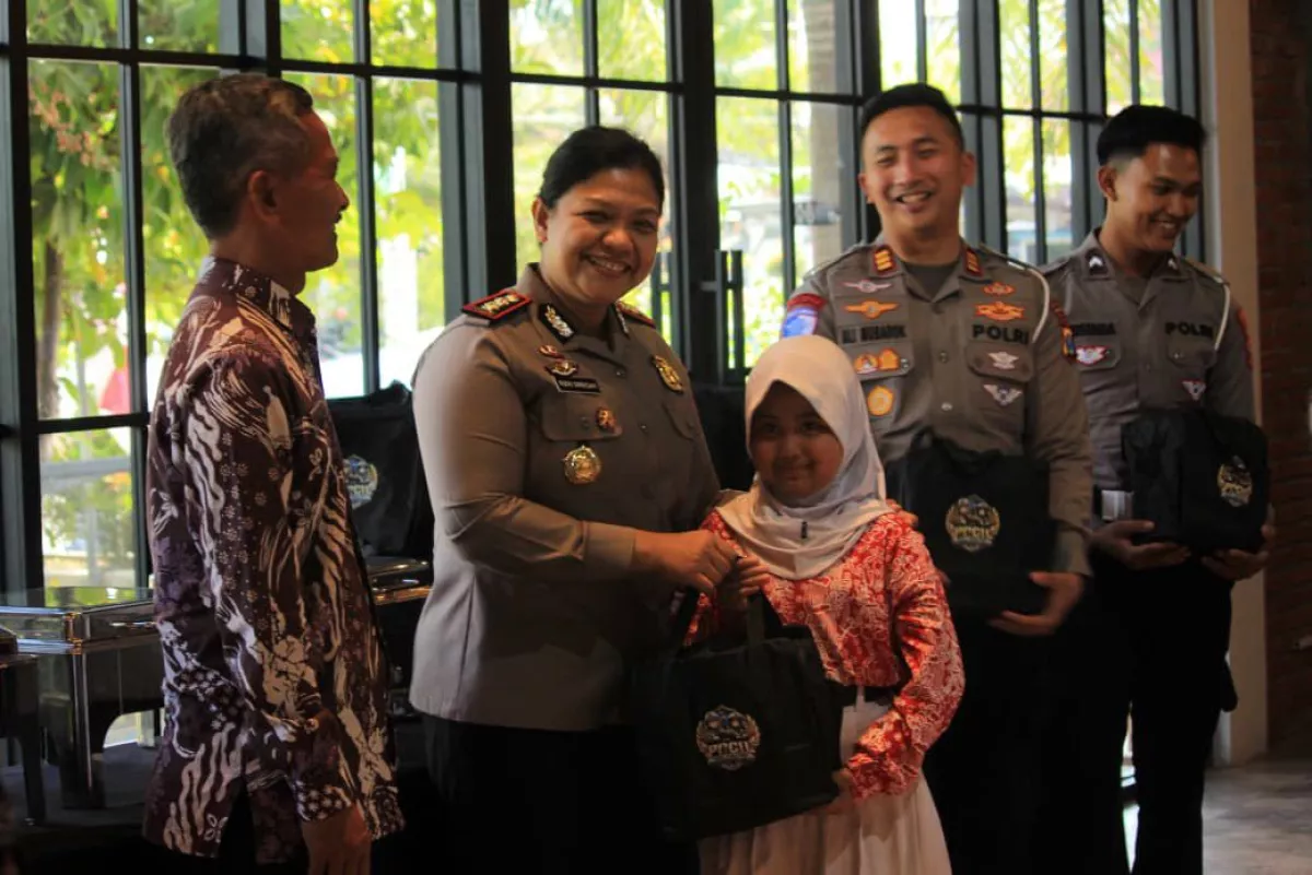 Apresiasi Budaya Tertib Lantas Sejak Dini, Kapolres Probolinggo Santap Siang Bersama Polisi Cilik